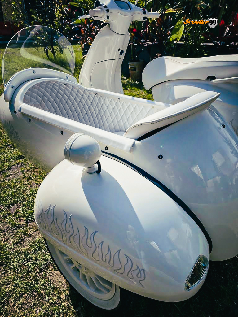 White Flame Sidecar – rear and fender light